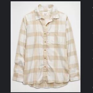 NEW! American Eagle Outfitters Women’s Oversized Plaid Button-up Shirt | Size S